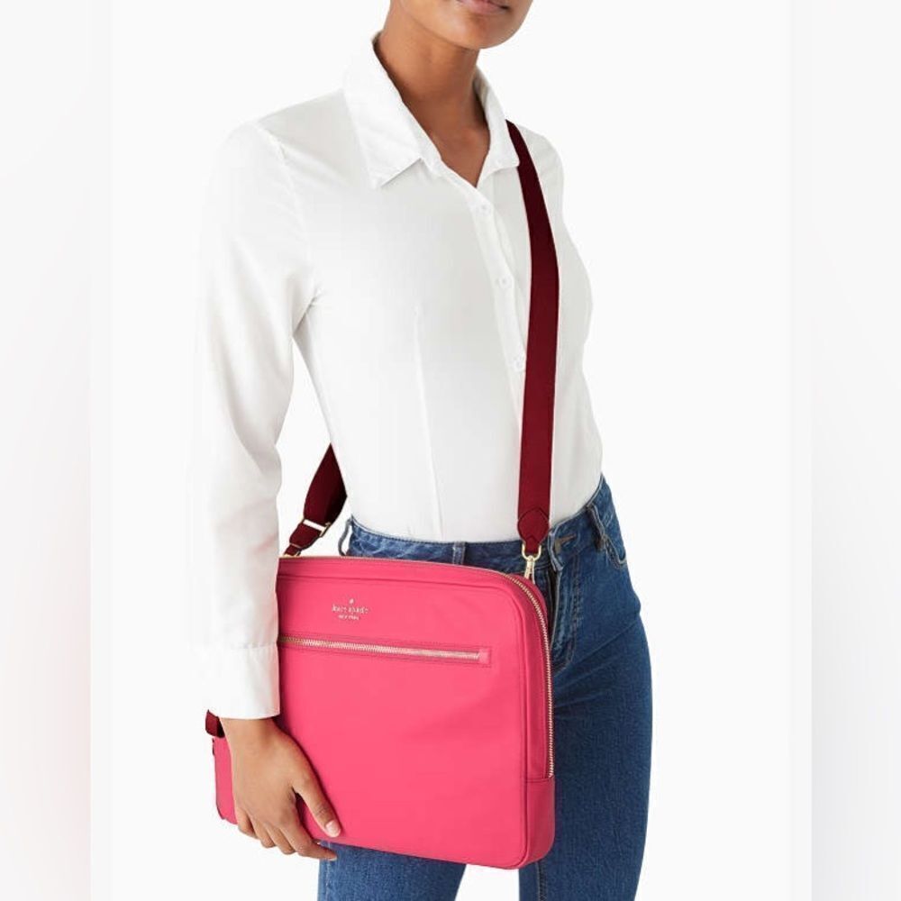 Kate Spade NY Chelsea Nylon Laptop Sleeve Crossbody Bag With Strap in Red & Gold